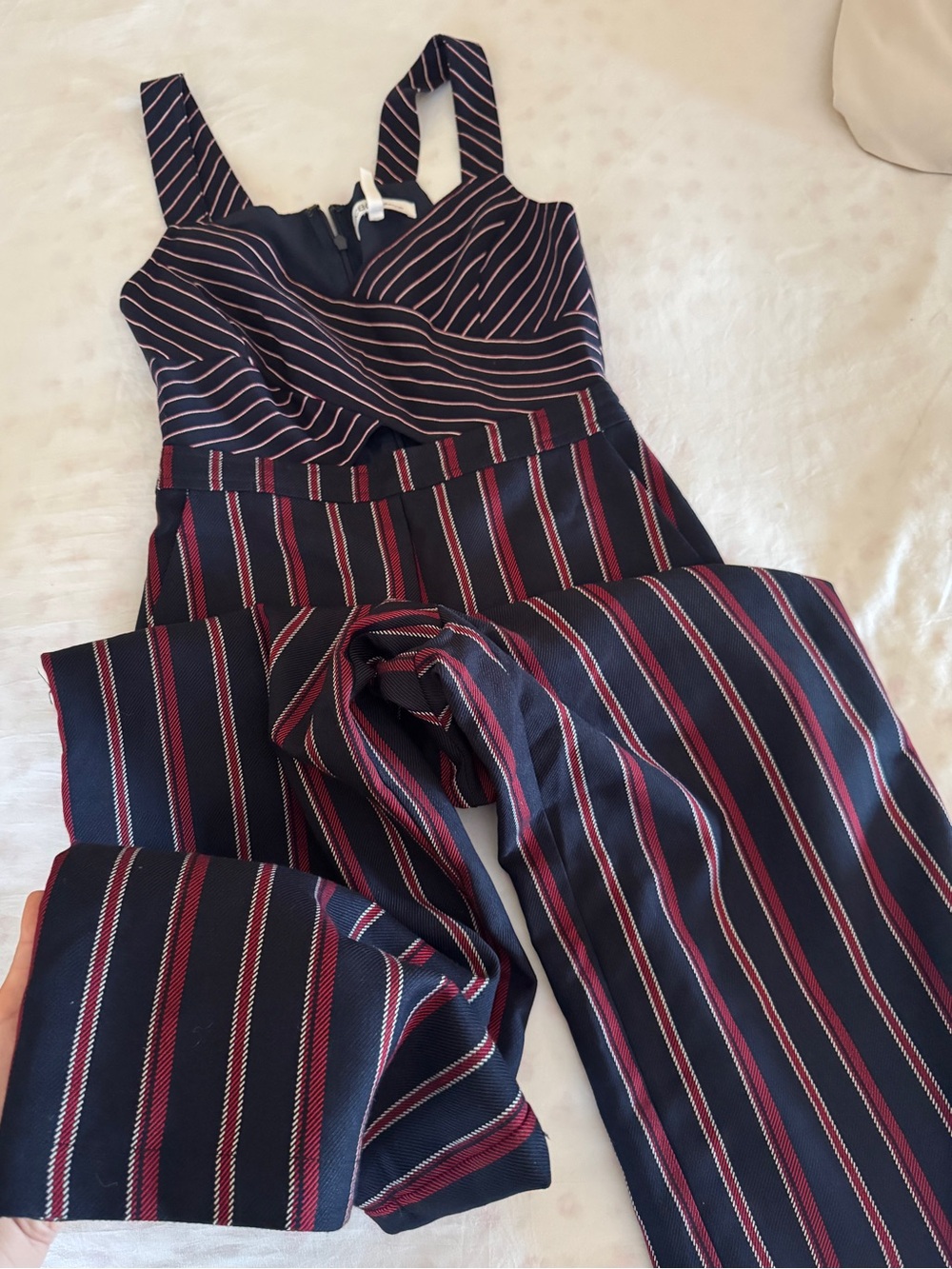 BCBG size 2 jumper